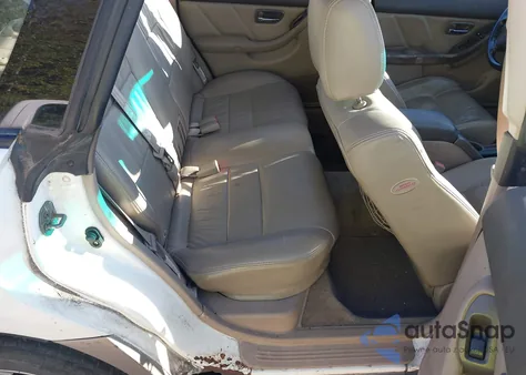 2001 Subaru Outback Limited z USA, uszkodzony, nr VIN 4S3BH686317618659